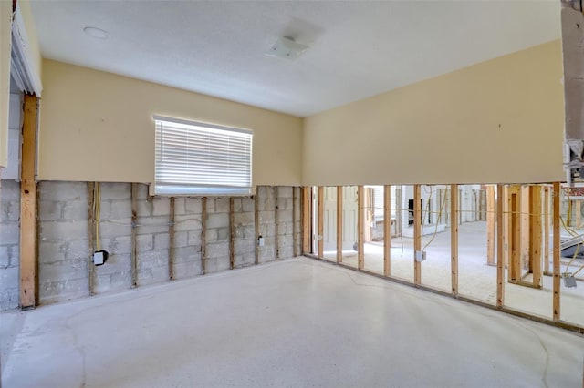 1897 Dolphin Blvd S, Saint Petersburg, FL 33707 - empty room with concrete floors