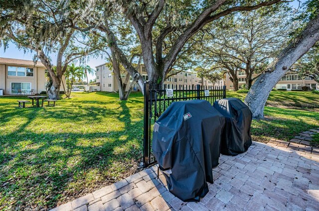 960 Virginia St Unit 202, Dunedin, FL 34698 - view of yard with a residential view and a patio