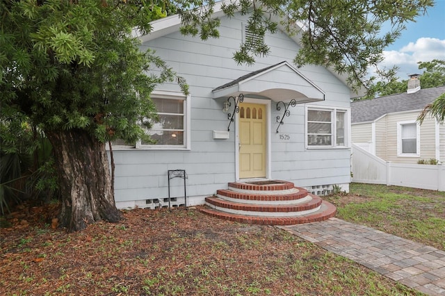1525 38th Ave N, Saint Petersburg, FL 33704 - view of front of home with crawl space and entry steps