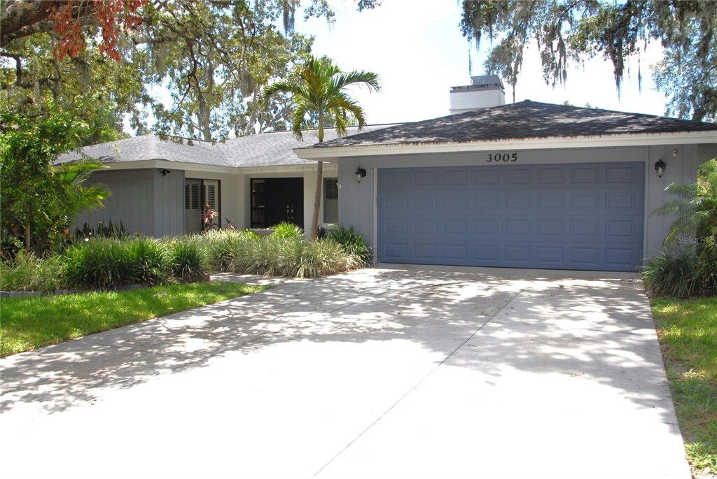 3005 Wilton Ln, Valrico, FL 33596 - photo 1