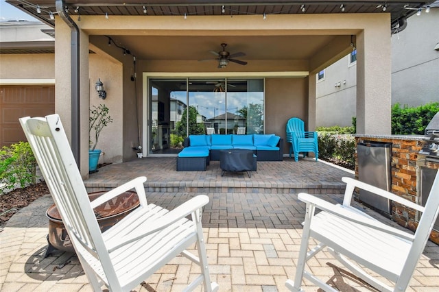 14110 Barrington Stowers Dr, Lithia, FL 33547 - view of patio featuring an outdoor living space and ceiling fan