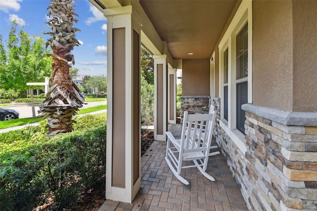14110 Barrington Stowers Dr, Lithia, FL 33547 - view of porch