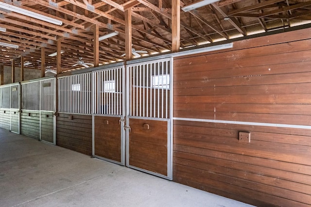 3452 Forelock Rd, Tarpon Springs, FL 34688 - view of stable