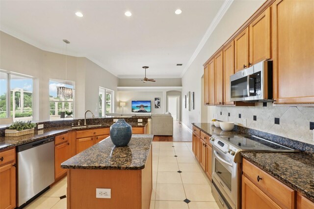 2708 Coastal Range Way, Lutz, FL 33559 - photo 17