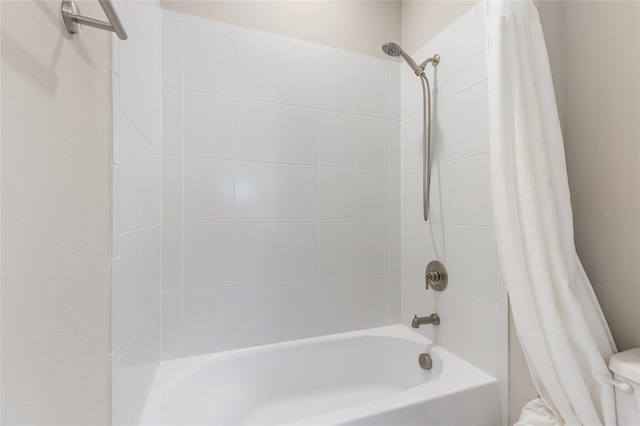 16126 San Donato Pl, Bradenton, FL 34211 - bathroom featuring shower / tub combo and toilet