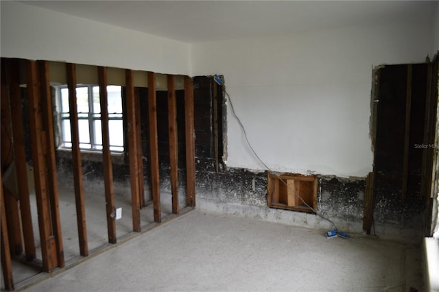 2470 Del Rio Way, Dunedin, FL 34698 - view of miscellaneous room