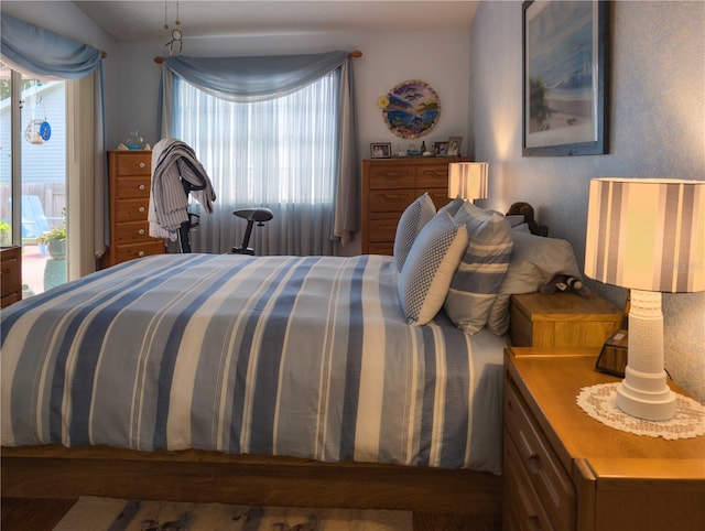 39650 US Highway 19 N, Tarpon Springs, FL 34689 - bedroom featuring access to exterior