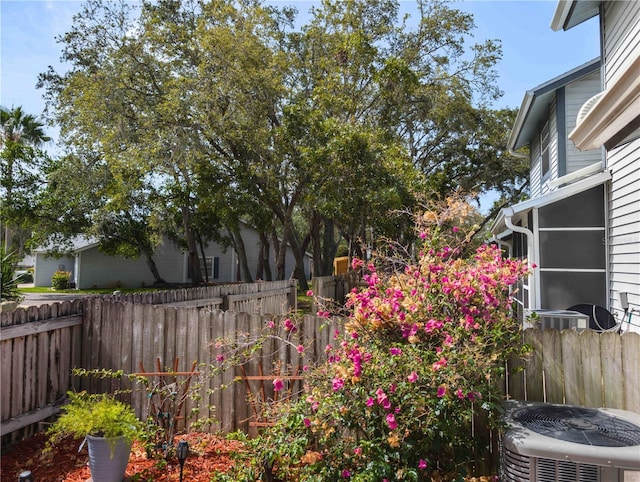 39650 US Highway 19 N, Tarpon Springs, FL 34689 - view of yard with central AC unit
