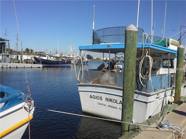 39650 US Highway 19 N, Tarpon Springs, FL 34689 - dock area featuring a water view