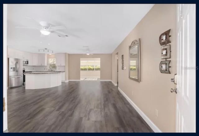 647 San Pedro Dr, Lady Lake, FL 32159 - photo 4