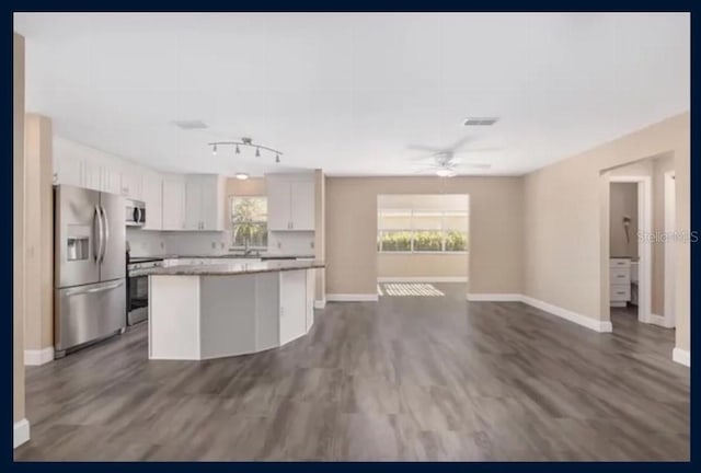 647 San Pedro Dr, Lady Lake, FL 32159 - photo 8