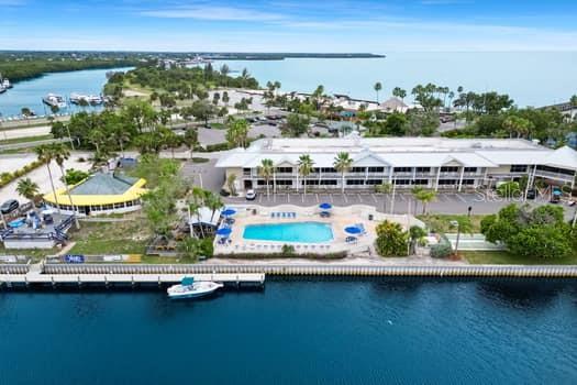 611 Destiny Dr Unit 210, Ruskin, FL 33570 - photo 3