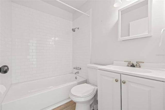 5622 Tangerine Ave S, Gulfport, FL 33707 - bathroom with vanity, toilet, shower / bath combination, and wood finished floors