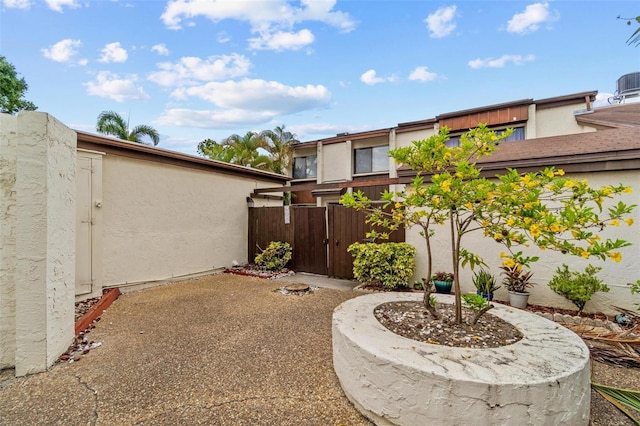 1881 N Hercules Ave Unit 602, Clearwater, FL 33765 - view of yard with a gate