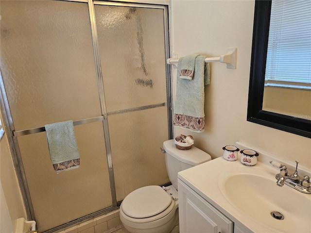 505 Innergary Pl, Valrico, FL 33594 - full bath featuring toilet, vanity, and a shower with door