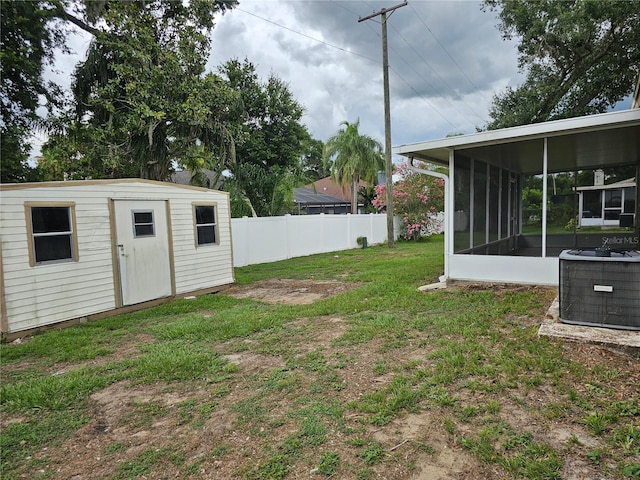 505 Innergary Pl, Valrico, FL 33594 - view of yard with a sunroom and central AC