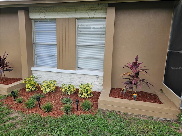 505 Innergary Pl, Valrico, FL 33594 - exterior view of stucco siding