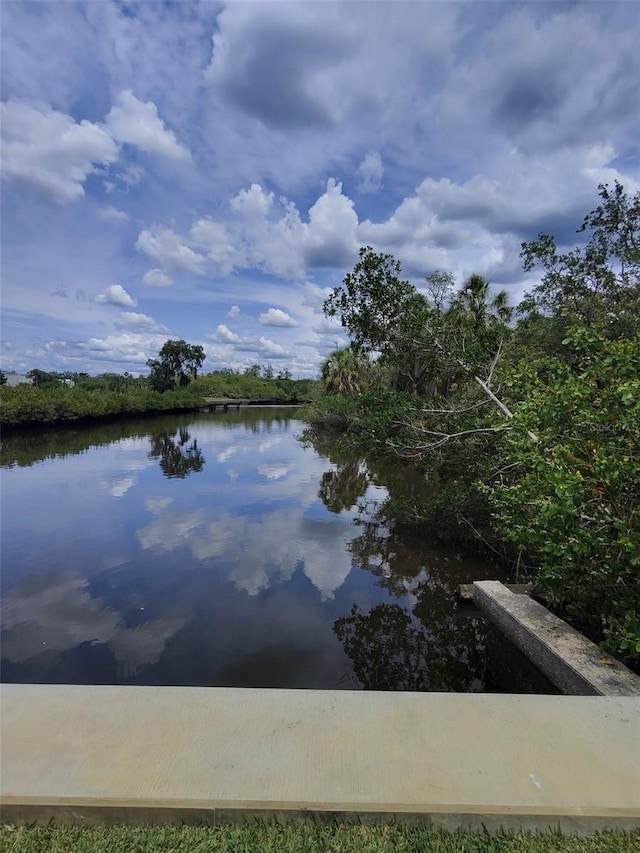 190 Meres Blvd, Tarpon Springs, FL 34689