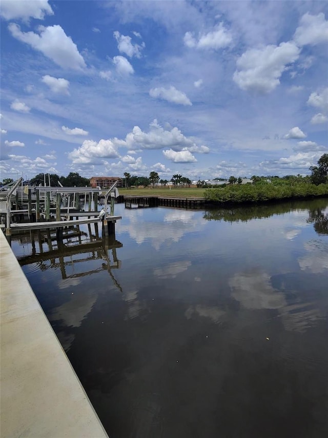 190 Meres Blvd, Tarpon Springs, FL 34689