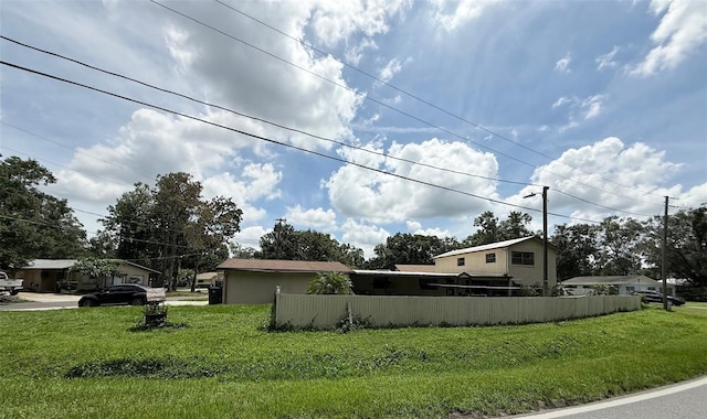 18121 Geraci Rd, Lutz, FL 33548 - photo 2