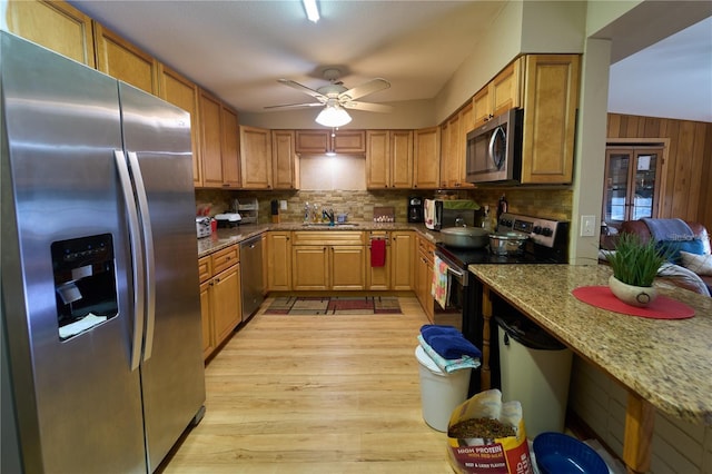 18121 Geraci Rd, Lutz, FL 33548 - photo 16