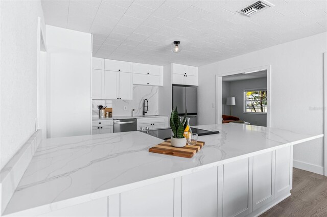 8335 42nd Ave N, Saint Petersburg, FL 33709 - photo 9