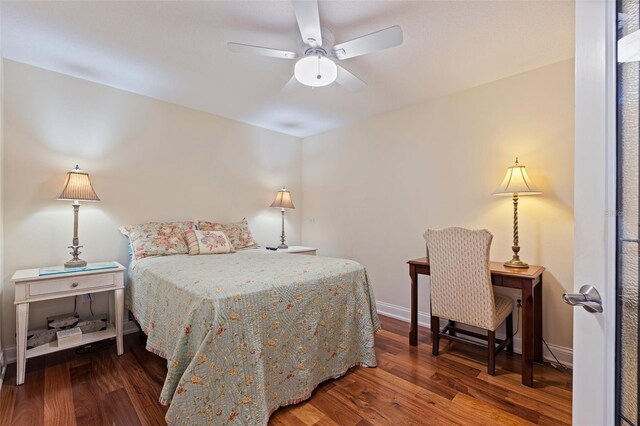 1 Beach Dr SE Unit 2011, Saint Petersburg, FL 33701 - bedroom featuring wood finished floors, baseboards, and ceiling fan