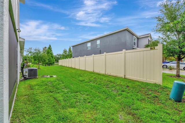 3320 Pleasant Willow Ct, Brandon, FL 33511 - view of yard featuring central AC unit
