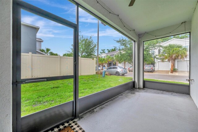 3320 Pleasant Willow Ct, Brandon, FL 33511 - unfurnished sunroom with ceiling fan