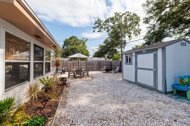 2135 Pocahontas Dr, Largo, FL 33774 - photo 4