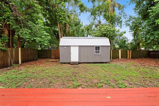 3906 W Rogers Ave, Tampa, FL 33611 - view of fenced backyard
