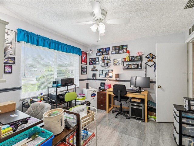11762 Barb Ct, Seminole, FL 33778 - photo 23