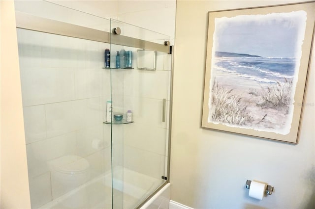 135 Emerald Ln, Largo, FL 33771 - full bath with toilet and combined bath / shower with glass door