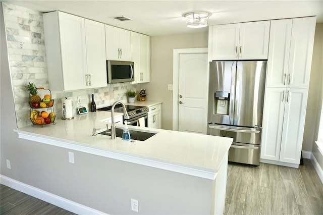 135 Emerald Ln, Largo, FL 33771 - photo 3