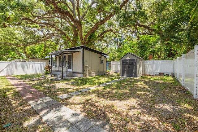 1235 Bass Blvd, Dunedin, FL 34698 - view of fenced backyard