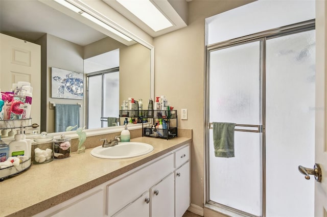 13127 Topflite Ct, Hudson, FL 34669 - bathroom featuring a stall shower and vanity