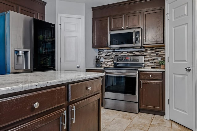 30317 Rattana Ct, Wesley Chapel, FL 33545 - photo 4