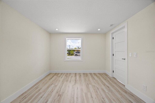 6816 S Hesperides St, Tampa, FL 33616 - photo 16