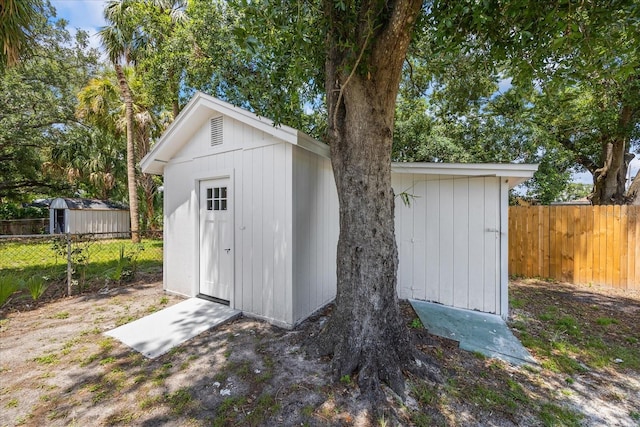 6816 S Hesperides St, Tampa, FL 33616 - photo 28