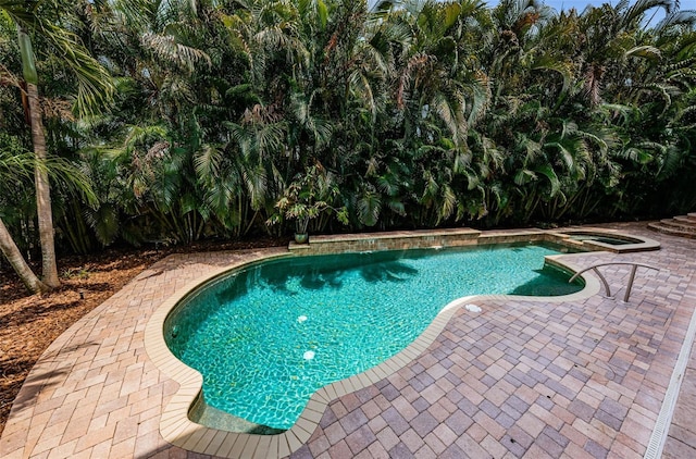 147 Bay Point Dr NE, Saint Petersburg, FL 33704 - photo 15