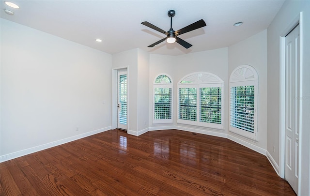 147 Bay Point Dr NE, Saint Petersburg, FL 33704 - photo 57