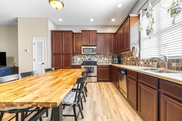 962 Sombra St, Tampa, FL 33619 - photo 7