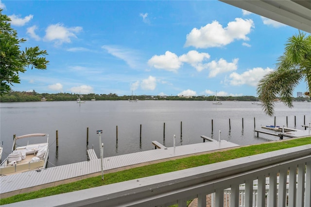 101 Pompano Dr SE Unit C, Saint Petersburg, FL 33705 - photo 2