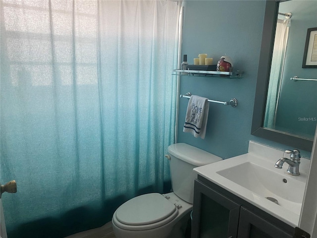 1602 Taylor Lake Cir, Largo, FL 33778 - full bath with vanity and shower / bath combo