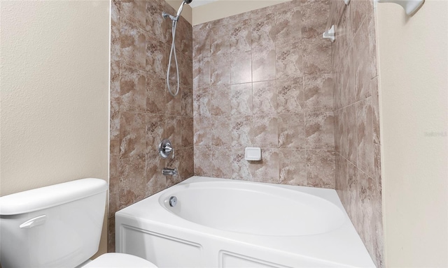 9752 Trumpet Vine Loop, Trinity, FL 34655 - full bathroom featuring toilet and shower / washtub combination