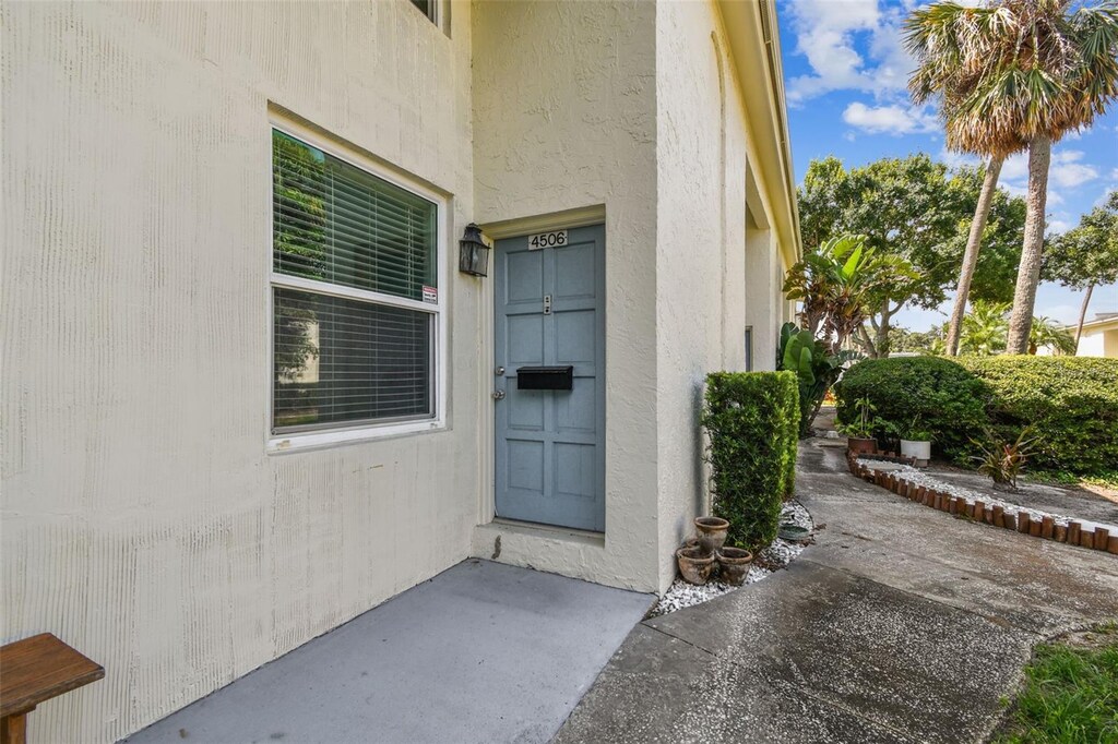 4506 La Capri Ct, Tampa, FL 33611 - photo 1