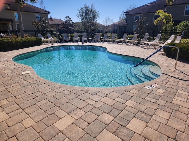 5153 Bay Isle Cir, Clearwater, FL 33760 - community pool with a patio area