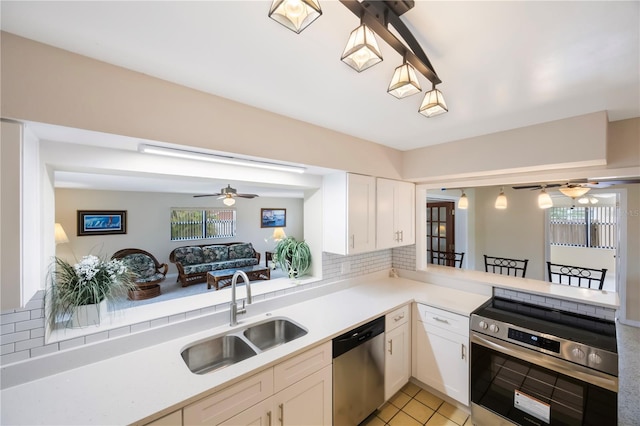 1305 Marion Dr S, Saint Petersburg, FL 33707 - photo 14