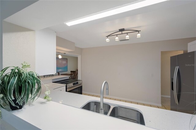 1305 Marion Dr S, Saint Petersburg, FL 33707 - photo 18
