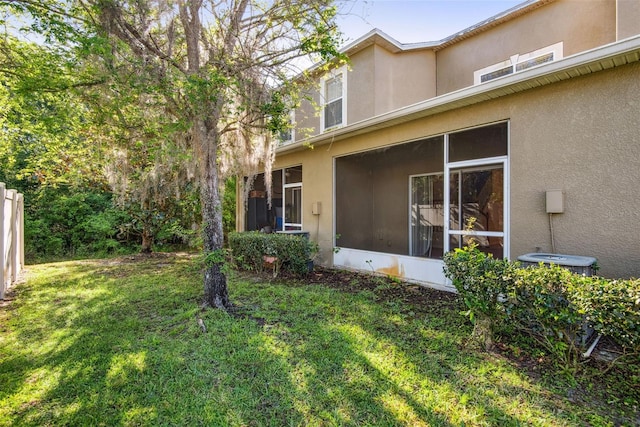 31215 Flannery Ct, Wesley Chapel, FL 33543 - view of grassy yard